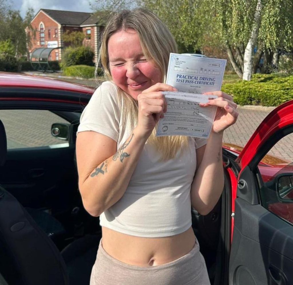 Manual Driving Lessons Brighton