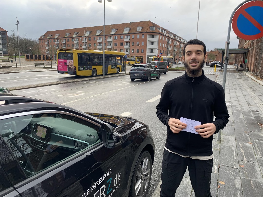 Patient Driving Instructor Belfast