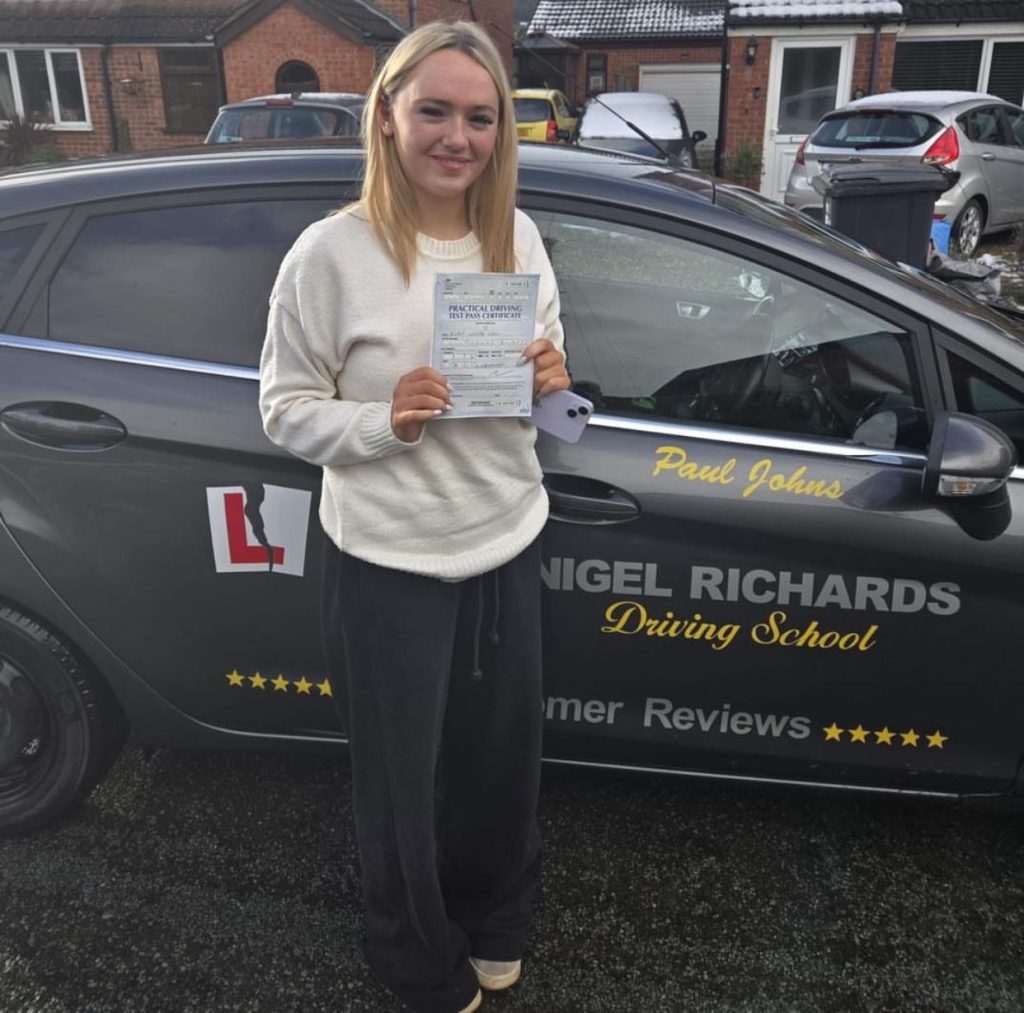 Manual Driving Lessons Swindon Wiltshire